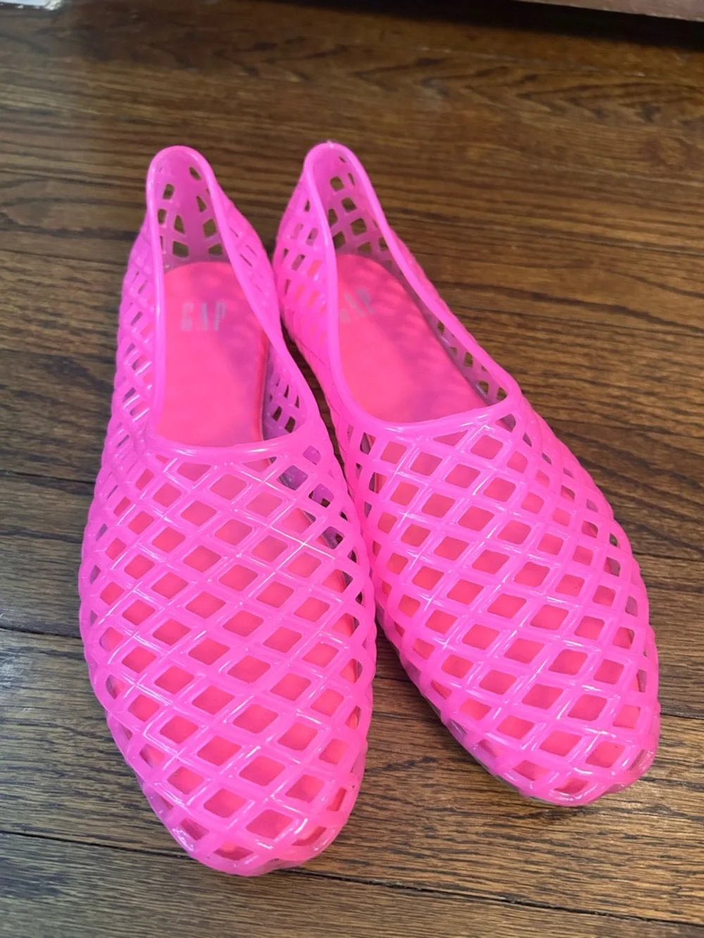GAP Hot Pink Lattice Jelly Slip-On Flats - Picture 2 of 4